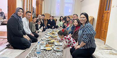 Kaymakam Orhan Altun, Şehit ailesiyle iftar yaptı.
