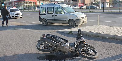 Kazada, Motosiklet sürücüsü yaralandı 